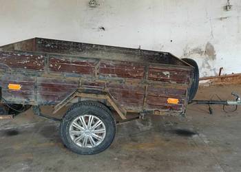 Przyczepka samochodowa