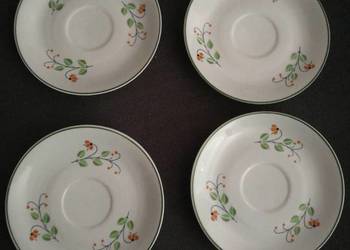 Talerzyki podstawki filiżanka Wałbrzych zestaw Talerzyki podstawki filiżanka Wałbrzych zestaw