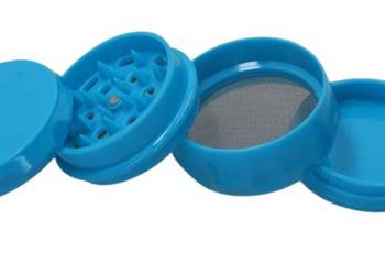 Błękitny Młynek do Tytoniu do Mielenia Tytoniu Suszu CBD Jednolity Kolor