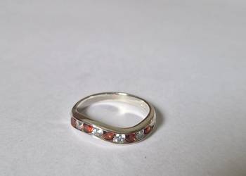 Srebrny pierścionek r 15 pr 925 cyrkonie białe czerwone