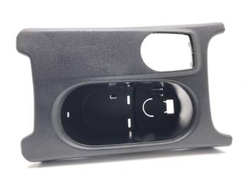 UCHWYT NA NAPOJE MERCEDES W176 A1766801610 12-18 Hatchback KUBKI