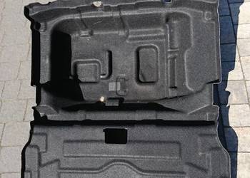 Mercedes E W213 tapicerka koła podłogi mata A2136944200