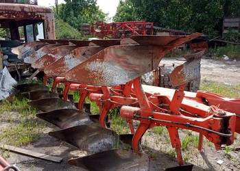 Pług Kuhn  Varimaster 9