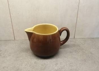 ceramiczny dzbanek mlecznik PRL
