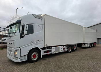 Zestaw Chlodnia Volvo FH 500 XL 2021rok