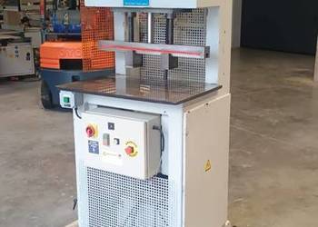 Prasa korpusowa COMEC ,prasa hydrauliczna