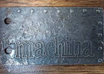Metalowa blaszka Machina retro pamiątka miesięcznika Machina