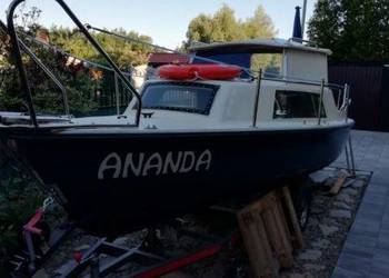 Łódź kabinowa wędkarsko-turystyczna