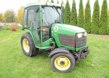 Traktor John Deere 4400 . 4 x 4 . 34 km . hydro tuz wałek z przodu z tyłu