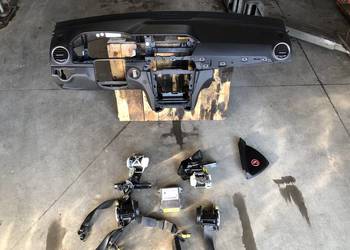 Oryginalna konsola W204 po Lift 2012 Komplet