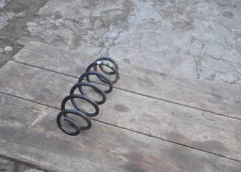 Sprężyna Tył Audi A4 B8 Quattro Sport Niższa 33cm Szt