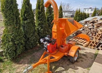 Rębak spalinowy do gałęzi