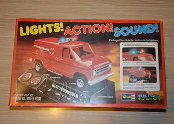 Model Revell Electronic H-800 Paramedic Van