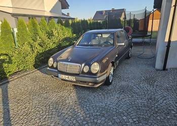 Mercedes W210 300td