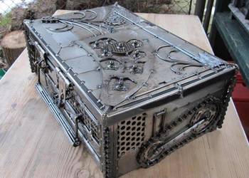 skrzynia metalowa spawana / steampunk