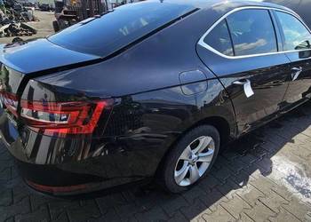 ĆWIARTKA BŁOTNIK PRAWY TYŁ SKODA SUPERB III HATCHBACK LF9R