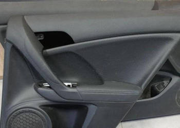 Honda accord VIII tapicerka drzwi