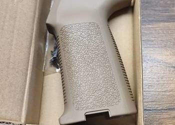 Rękojeść, chwyt pistoletowy AR15 - nowy