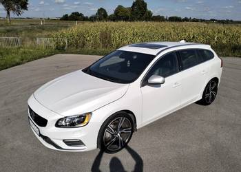 Volvo v60 R design 2017 rok 130tys km. 4x4 306 KM