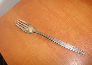 Hefra Met 60 nóż stołowy plater