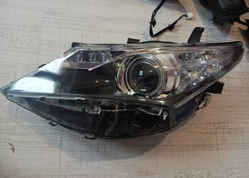 Lampa lewa Yaris Avensis Toyota