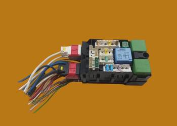 SKRZYNKA BEZPIECZNIKÓW 9665492680 1.6 D Peugeot 508 I (2010-  )