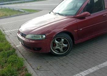 Sprzedam Vectre czytaj opis