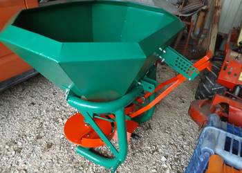 Rozsiewacz do nawozu amazone