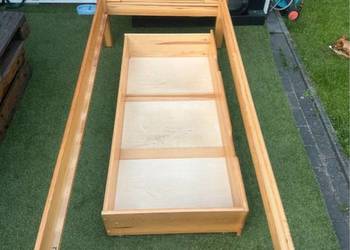 Drewniane łóżko 210x95 + szafka na kółkach
