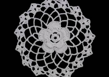 Serwetka szydełkowa 12cm (S119)