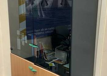 Szafka biurowa metalowa gablota regał metalowy biurowy segregatory