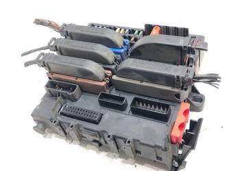 SKRZYNKA BEZPIECZNIKÓW OPEL VECTRA C 519032106 Sedan/Limuzyna 02-09 2.