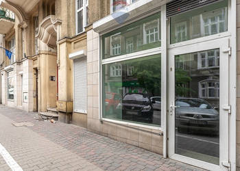 3 pok. przyziemie Łazarz