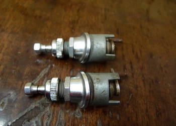 Sworznie trzpień mechanizmu mocowania wycieraczeki PRL