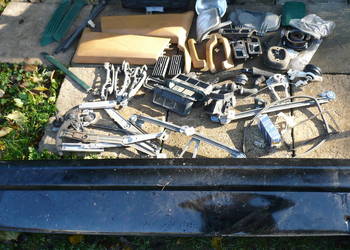 mercedes 190 w201 części zderzak zegary i inne