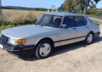Saab 900