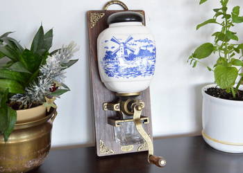 piękny wiszący ceramiczny MŁYNEK do kawy stary