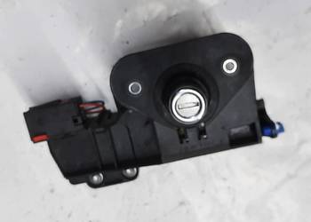 Opel Meriva zamek klapy tylnej tył