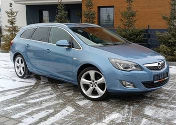 Opel Astra 1,4/Turbo/140 koni/ Bixenon/Nawigacja