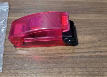 Mini zgrzewarka do torebek termicznych, iTouchless. Mini zgrzewarka do torebek termicznych, iTouchless.