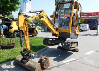 mini koparka 1,7t Wacker Neuson 1404 w pełni sprawna rozsuwane gąsienice