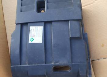 GÓRNA OSŁONA POKRYWA  AKUMULATORA FIAT STILO 51733014 GÓRNA OSŁONA POKRYWA  AKUMULATORA FIAT STILO 51733014