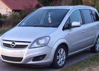 OPEL ZAFIRA B Xenon