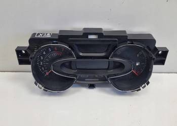 Renault Captur I benzyna LICZNIK ZEGARY Europa 248105544R