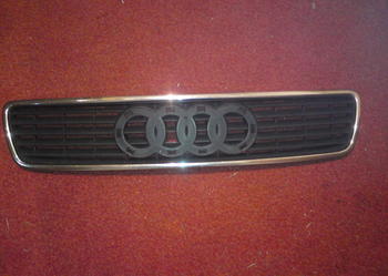 Kratka atrapa,grill Audi A4B5