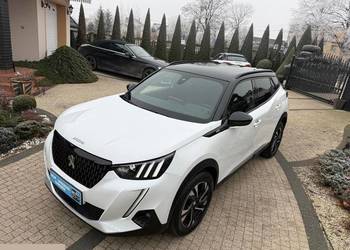 Peugeot 2008 PureTech 130 EAT8 GT 130 KM 2022r Automat