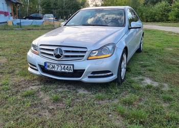 SprzedamMercedes-Benz C200 CGI – 1796 cm³, 184 KM,  (2009-2014) wersja Blue