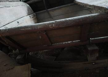 Sanie konne i wóz gumowy.