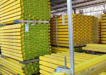 Słupek poręczy BHP barierka zabezpieczenie prace na wysokości