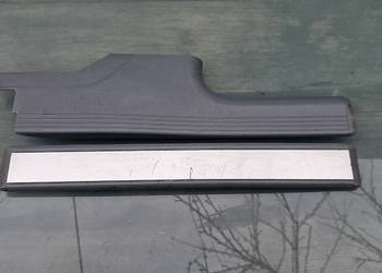 Listwa progowa prawy tył mercedes w210 sedan 2106803535 2106802635